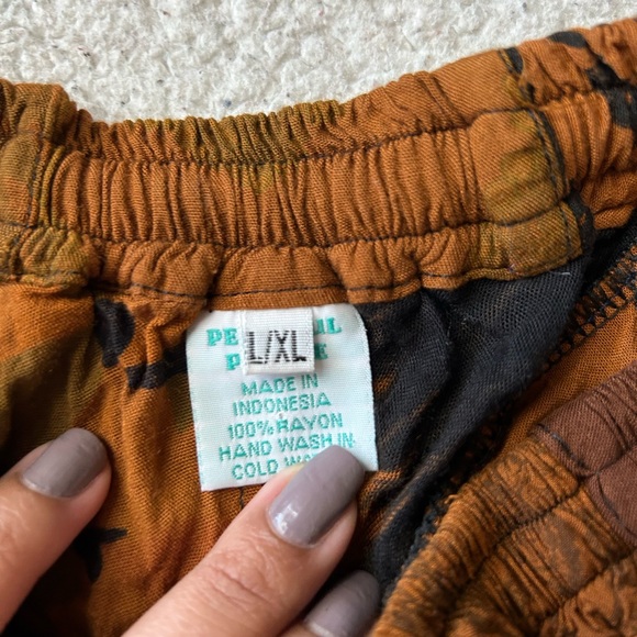 Peaceful people skirt - Picture 5 of 5